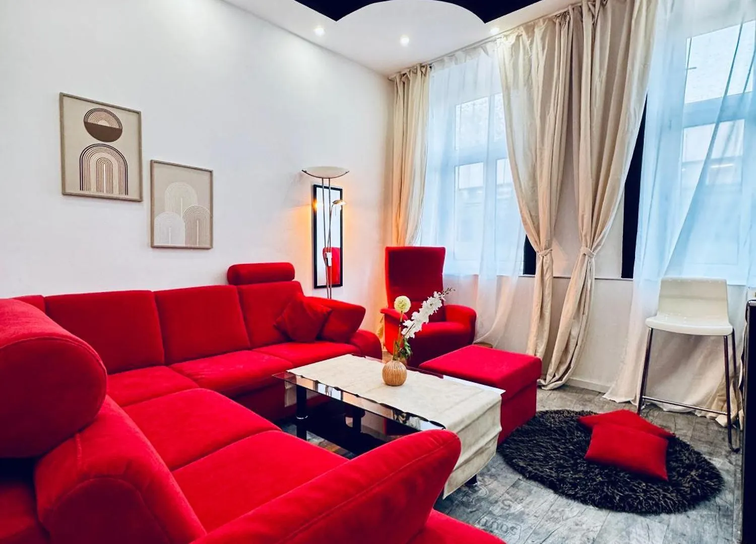 Lovely Stay 2Br Apt Next To Akh Vienna Apartment